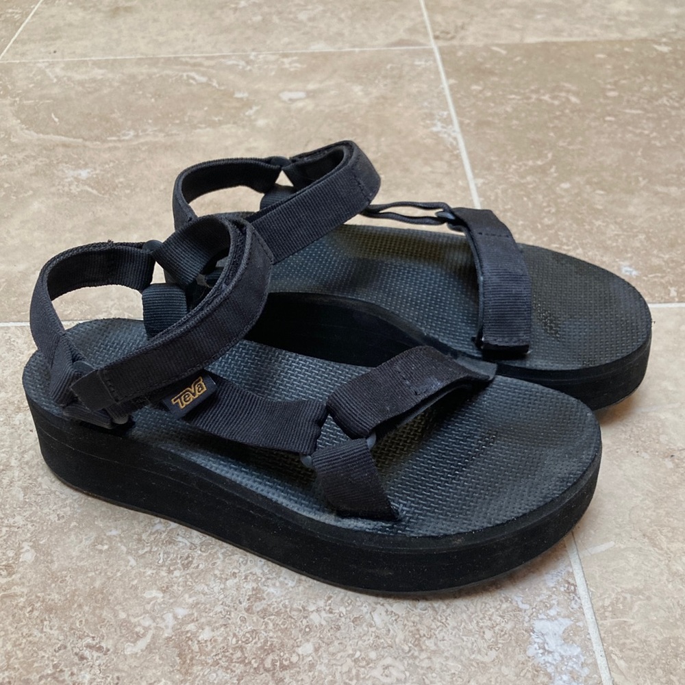 Teva Flatform Platform Universal Sandal Black Size 8